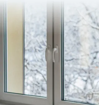 Можно ли ставить пластиковые окна зимой? - фото