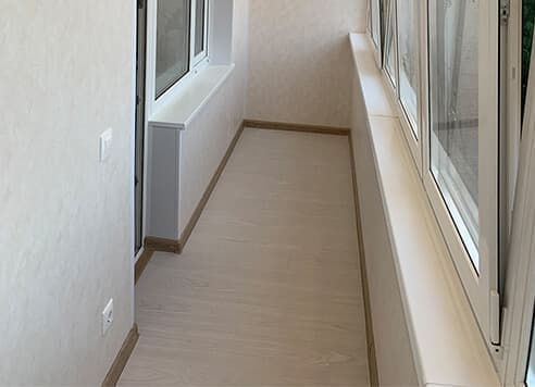 Остекление и утепление лоджии на ул. Академика Пилюгина - Фото 1